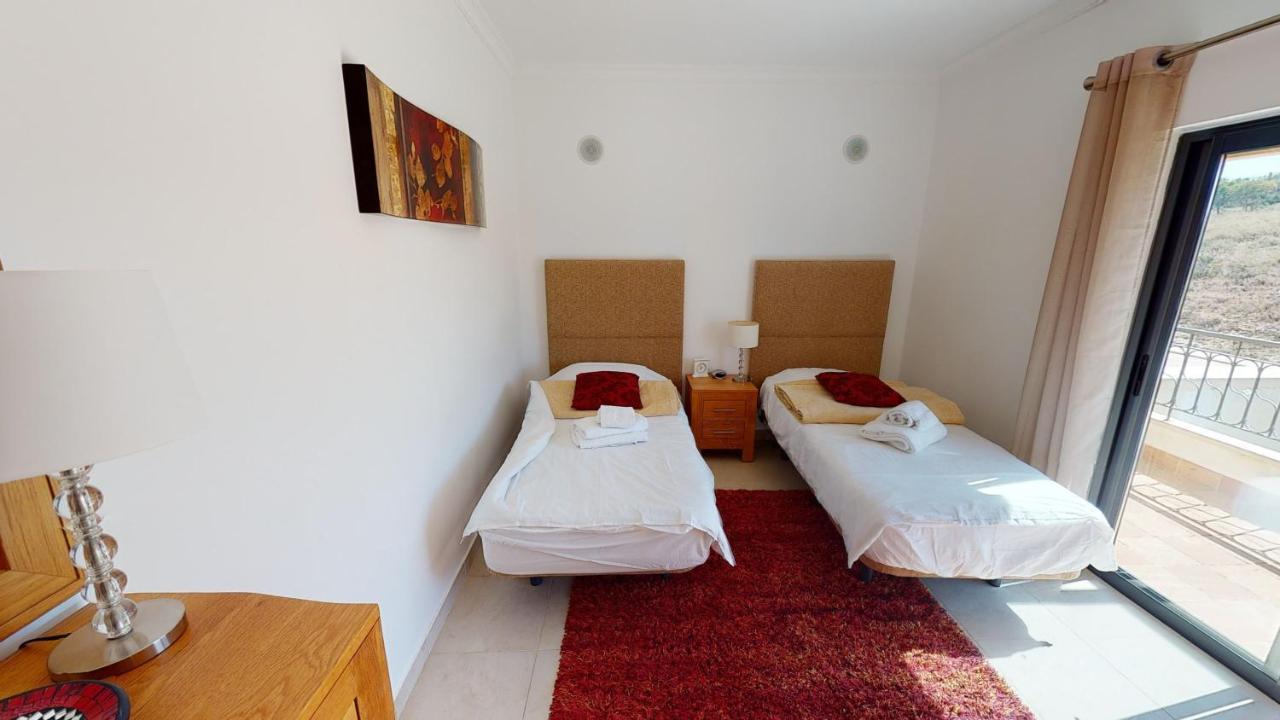 Amazing 2 Bedroom Apartment Near Beach With Pool Lagos Ngoại thất bức ảnh
